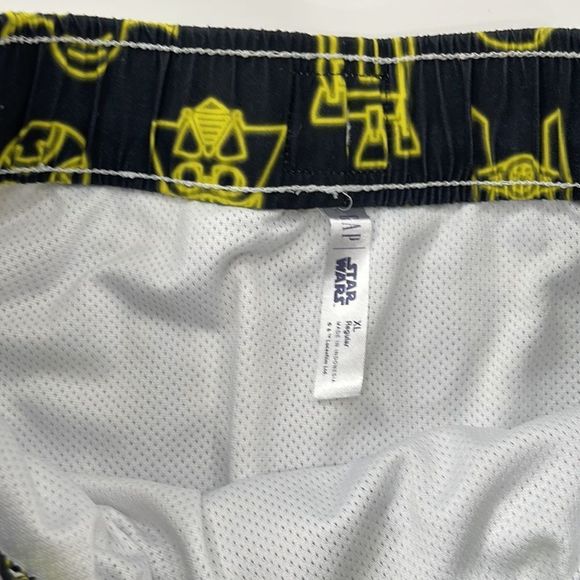 Boys Starwars swimming trunks - Picture 2 of 3
